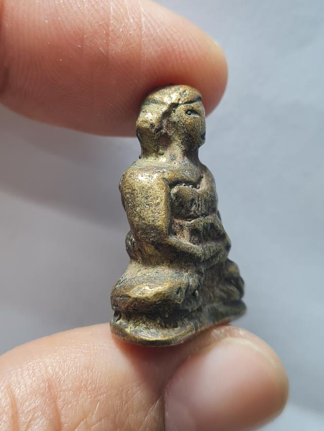 รูปหล่อ หลวงพ่อไปล่. รูปที่ 4