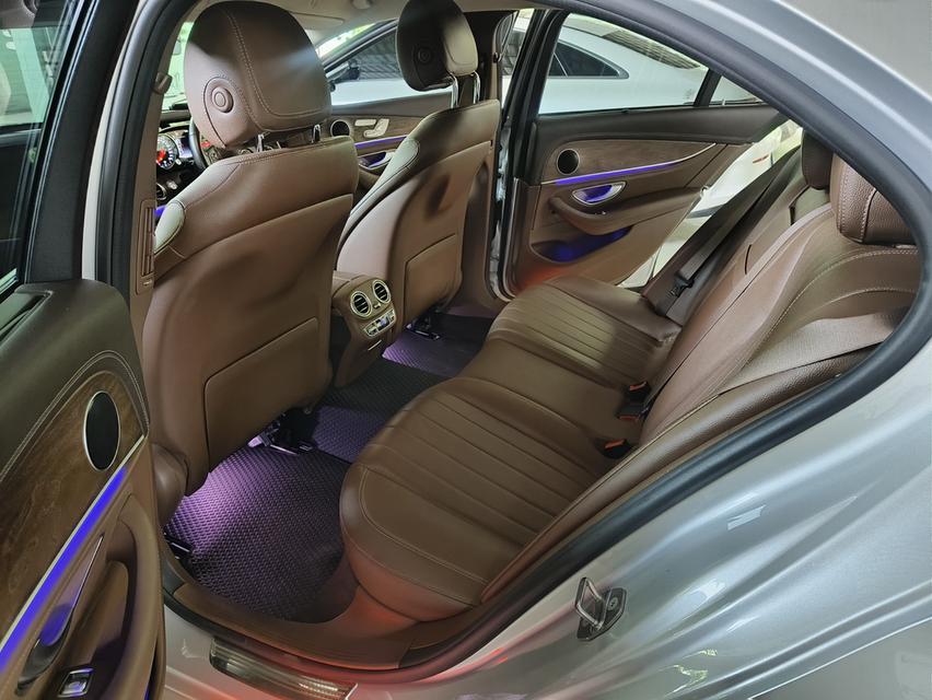 BENZ E220d Exclusive (ดีเซล) ปี 2017 ไมล์แค่ 56,000 กม.แท้ (ออกรถ กค.2017) 12
