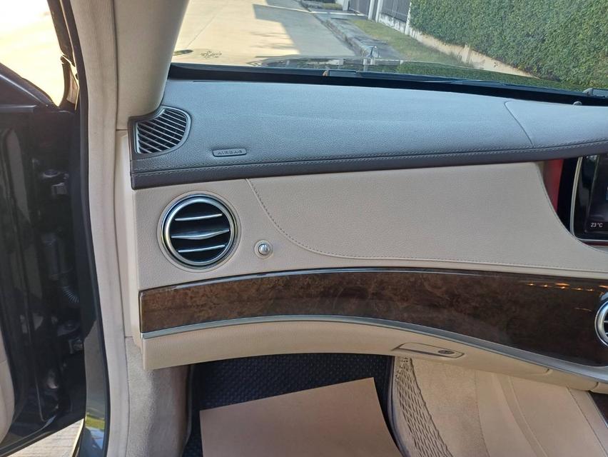2015 BENZ S300 BLUETEC HYBRID AMG หลังคาแก้ว 17