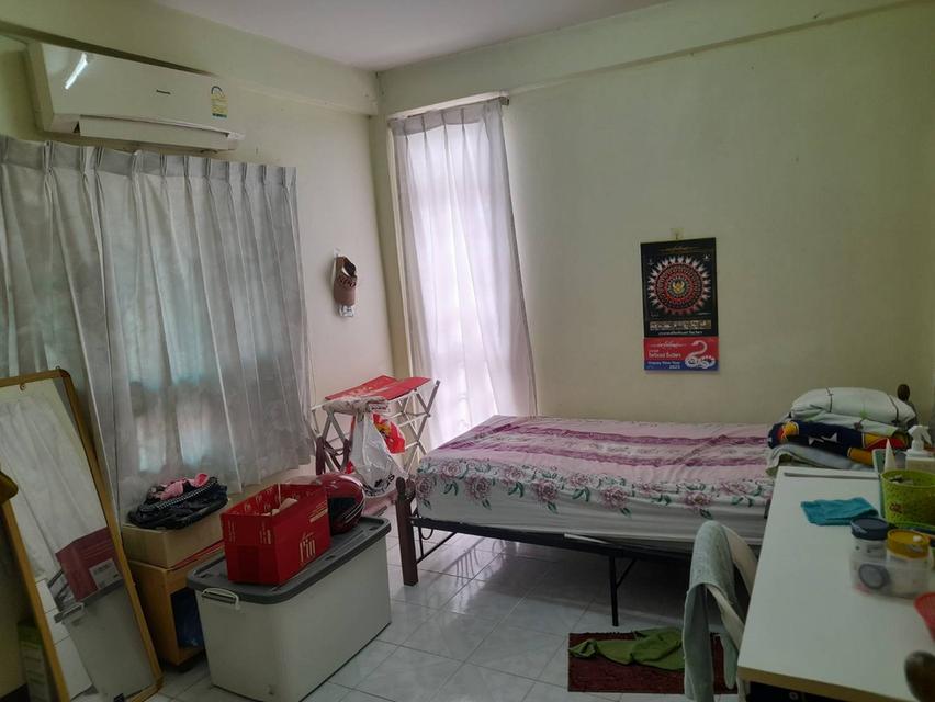 #ขายด่วน บ้านสวยน่าอยู่  ราคาดูดีที่ 1,050,000 บาท เท่านั้น เนื้อที่ 50 ตรว. พื้นที่ใช้สอย 95 ตารางเมตร 2 ห้องนอน 2 ห้องน้ำ  แถมฟรี แอร์ 3 ตัว  บ้านเล 3