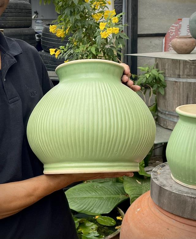 โถพลูเขียวไข่กา ลายมะเฟือง ทรงกลม โถใบชะพลูโบราณ 2