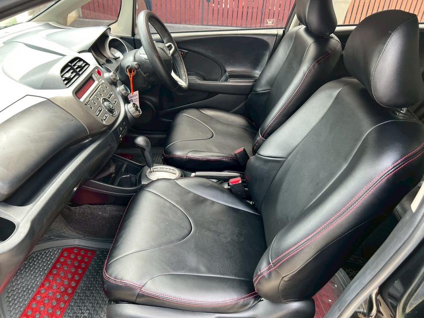 #เทรนด์วันนี้้ Honda Jazz GE 1.5V ปีจด 2014🚩ราคา 169,000บาท ขายสดเกียร์ออโต้ เครื่องเบนซิน 1500 CC รถสวยสีดำเงาๆ จัดทรงล้อแม็กขอบ15 รูปที่ 10