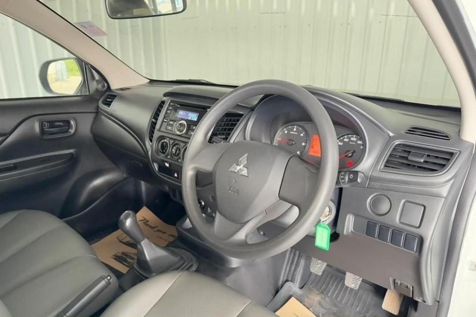 Mitsubishi Triton 2.5 GL Single Cab ดีเซล เกียร์ธรรมดา ปี2022 11