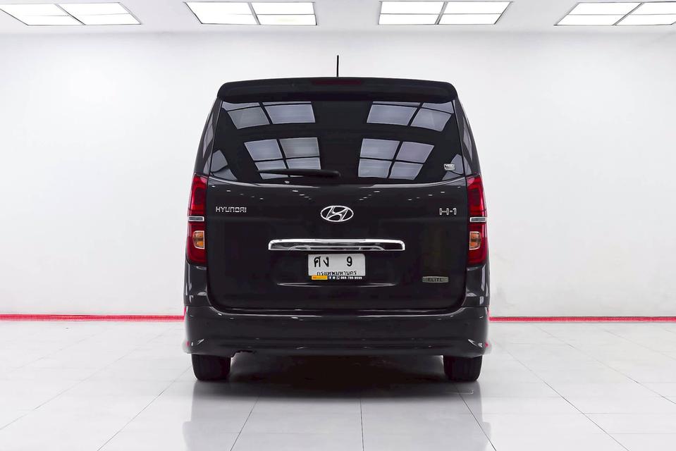 รหัสรถ 1E003 HYUNDAI  H-1  2.5 ELITE  2020  14
