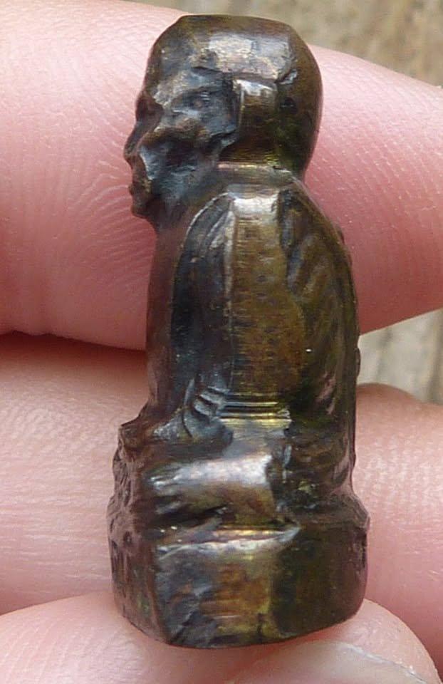 พระกริ่งหลวงพ่อเงิน วัดท้ายน้ำ รูปย่อยที่ 3