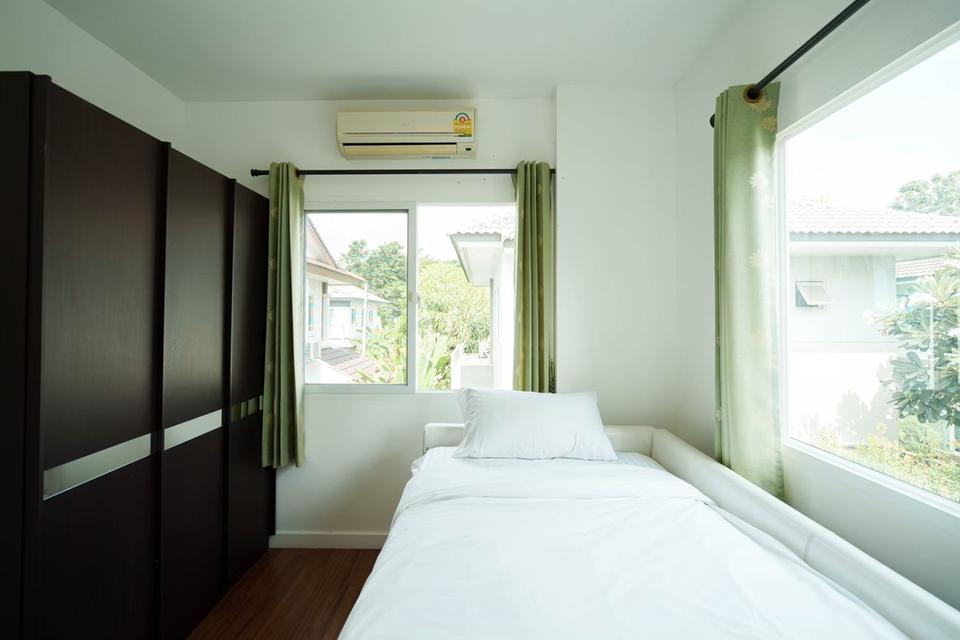 🏡✨ ให้เช่าบ้านเดี่ยวสองชั้นในโครงการ พรั่งพร้อมคลับเฮ้าส์–สระว่ายน้ำ และระบบรักษาความปลอดภัย 24 ชม. อยู่สบายอุ่นใจทุกวัน 5