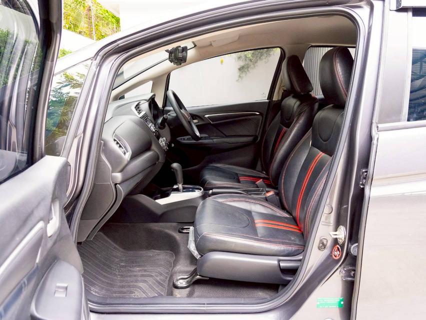 Honda Jazz 1.5S ปี 2018 ♨️ #ประกันเครื่องเกียร์3ปี3หมื่นkm♨️ 14