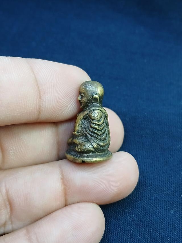 หลวงพ่อเงิน วัดบางคลาน 3