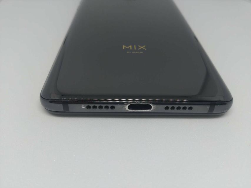 Xiaomi Mi MiX 3 สีดำ 6/128 GB สภาพ 75% พร้อมกล่อง 2