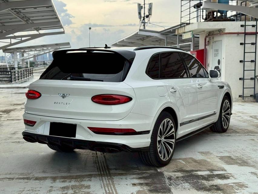 Bentley Bentayga 2022 รถหรูสภาพป้ายแดง แต่ถุกว่าถึง 3ล้านกว่าบาทเลย