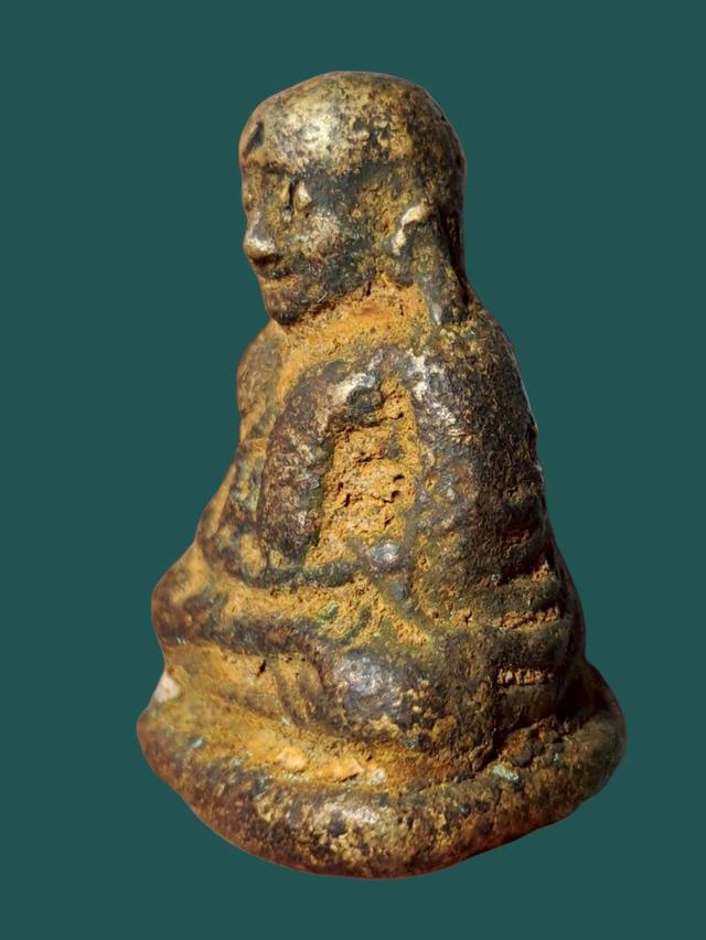 พระหล่อหลวงพ่อเงินเปิดเช่าบูชา รูปที่ 3