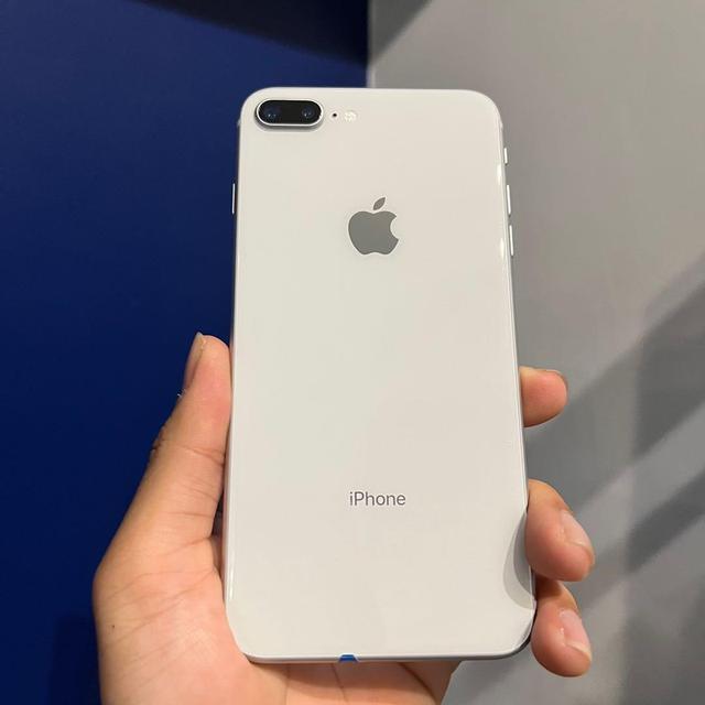 iPhone8พลัสสีขาว 3