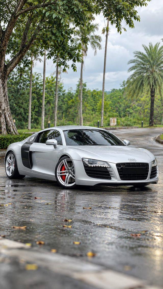 Audi R8 Coupe V8 FSI Quattro