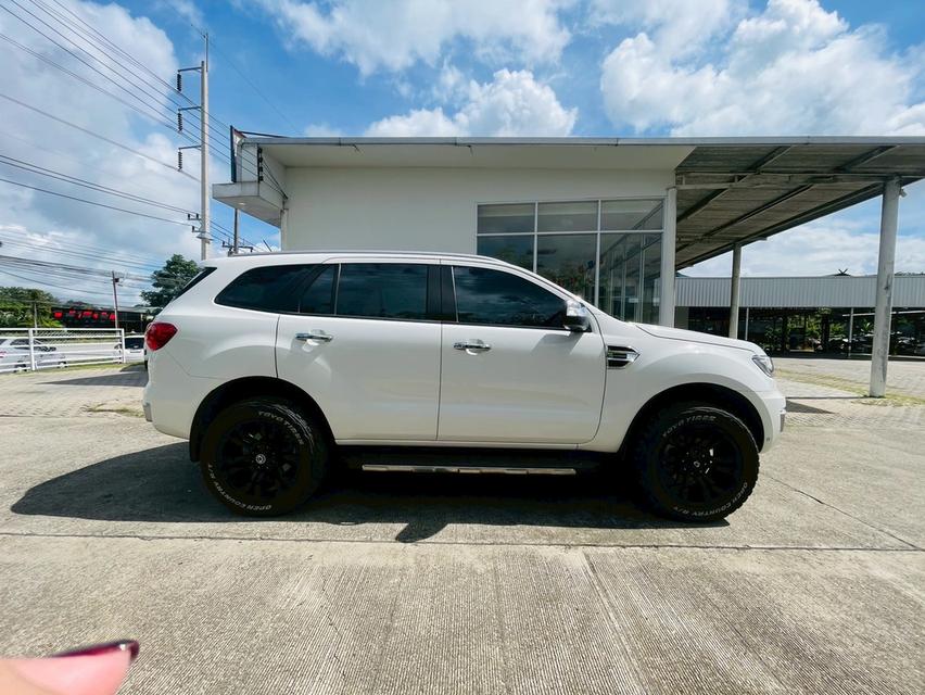 Ford Everest Titanium+2018 เจ้าของเดียว สวยกว่านี้ไม่มีแล้วคะ รถนี้พร้อม ไม่ทำให้ผิดหวังคะ  5