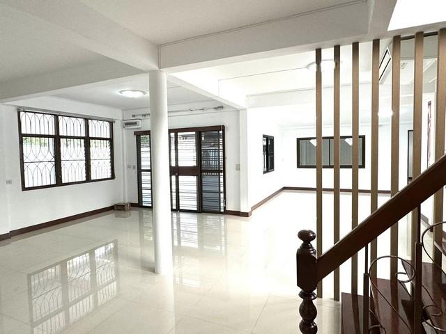 ให้เช่าบ้านเดี่ยว2ชั้นหลังมุม 405 ตร.ม.ย่านสุทธิสารลาดพร้าว48ใกล้MRTภาวนา,MRTสุทธิสาร 4