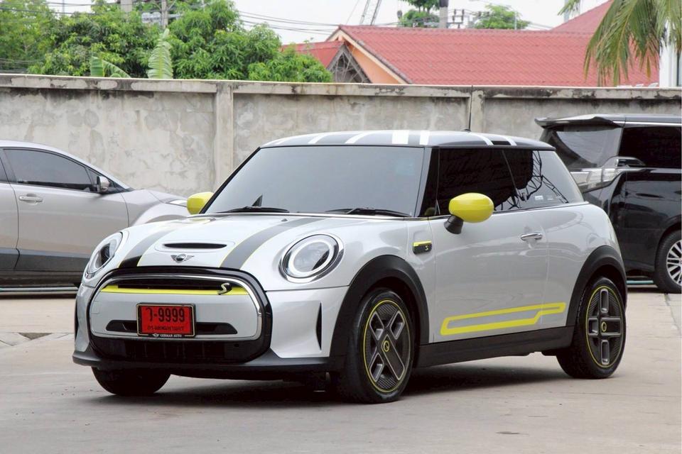 น่ารักน่าชัง Mini Cooper SE LCI 2021 ไฟฟ้า100% รถสภาพใหม่ ราคาคุ้มสุดๆ