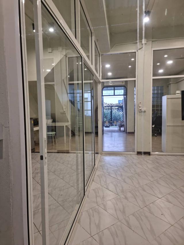 Town House renovated 3 storey  on Sale and Rent  Sukhumvit44 5