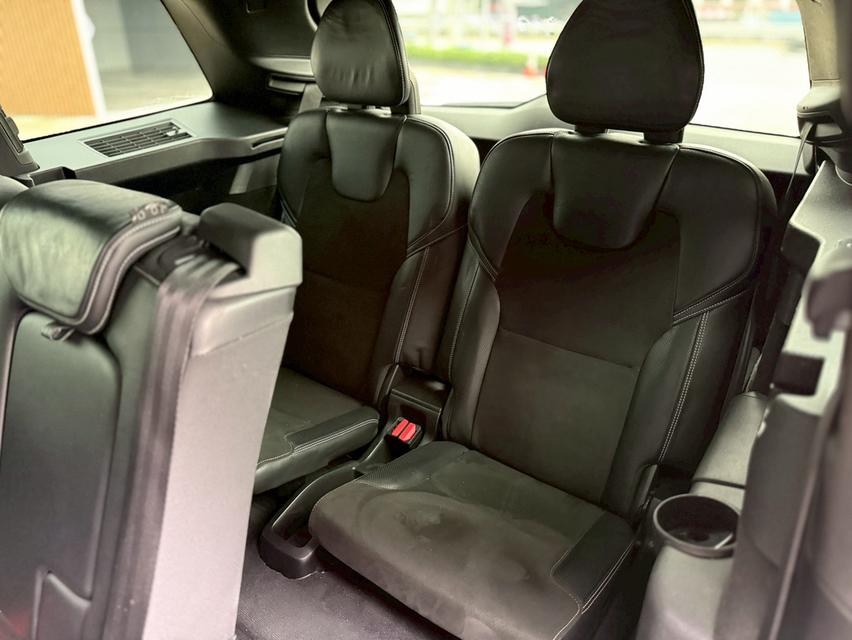 VOLVO XC90 2.0 T8 Plug-in Hybrid 2019 13