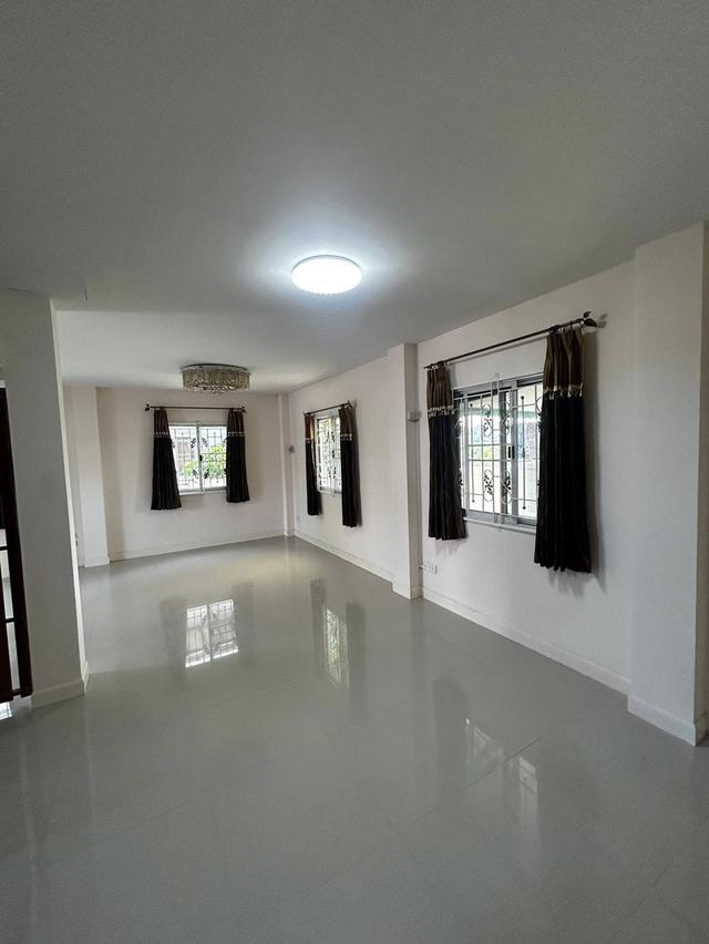 บ้านวิวสวนไทรน้อยขนาด 54 ตรว. 4 ห้องนอน 3 ห้องน้ำ 4