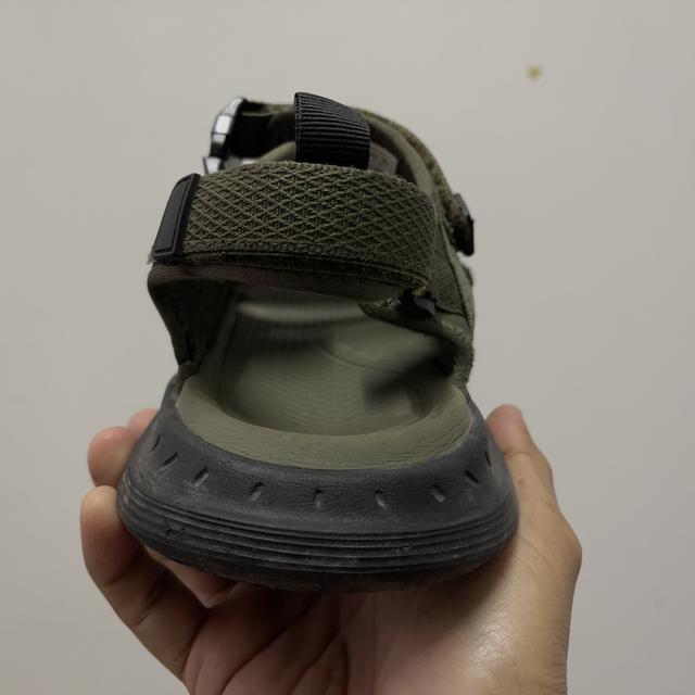 รองเท้าผ้าแบบรัดส้น สีทหาร รูปที่ 4