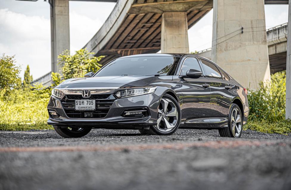 (แจ้งรหัสรถ CBL705) Honda ACCORD 2.0 Hybrid TECH AT 2019