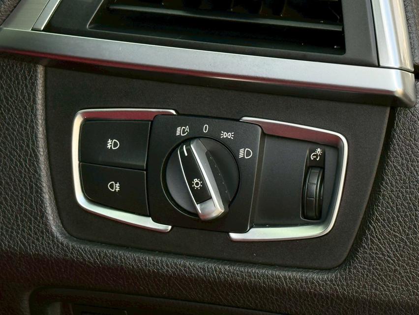 รหัสรถ PBG9999 BMW 330e Sport Plug-in Hybrid ปี 2018  15