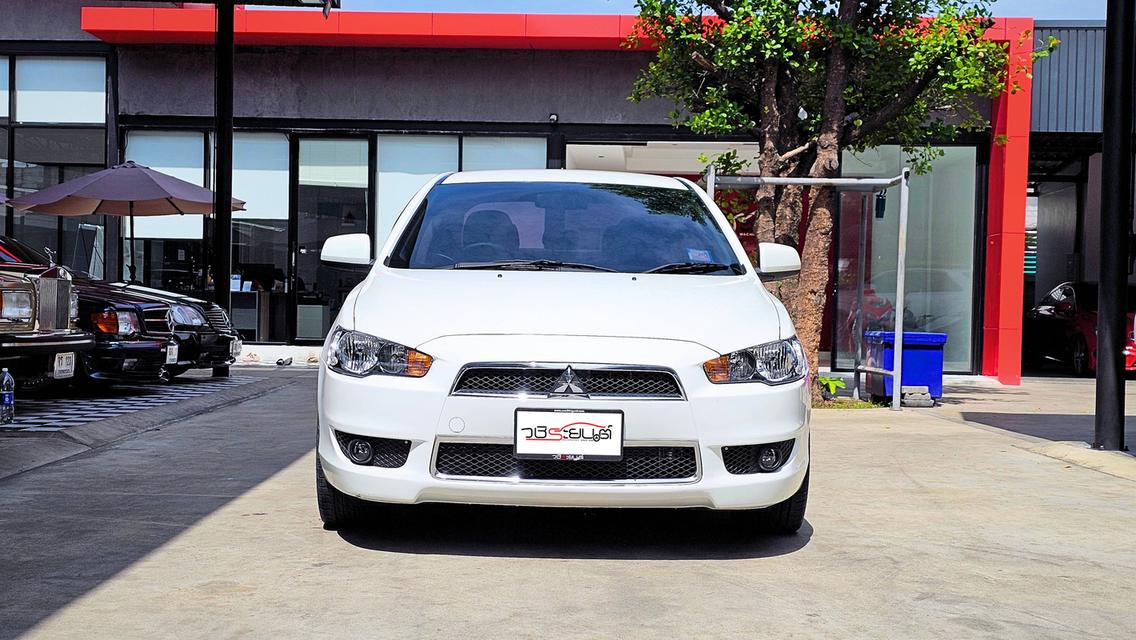 ขายรถ Mitsubishi Lancer EX 1.8GLS LTD Sedan ปี 2012 สีขาว เกียร์ออโต้ รูปที่ 2