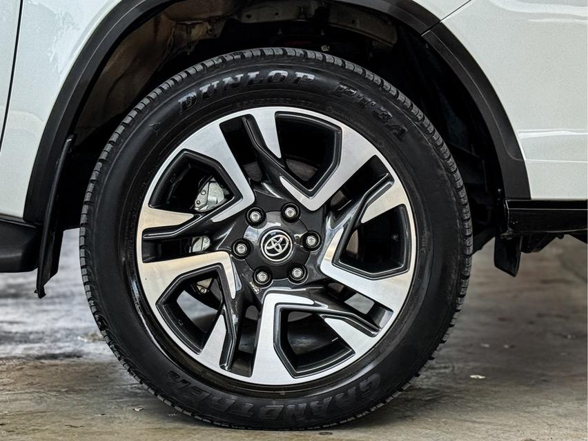2022 TOYOTA FORTUNER, 2.4 LEGENDER BLACK TOP 2WD 14