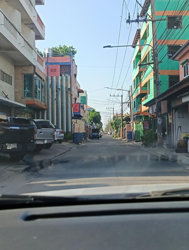 ขายที่ดิน 50 ตรว. ซอยรังสิต - นครนายก 59(เป๋าตุงกุ้งย่าง) เข้าซอยเพียง 800 เมตร ทำเลดีอยู่ในเขตชุมชน ที่สี่เหลี่ยม10x20เมตร เหมาะสร้างบ้านพักอาศัย 3