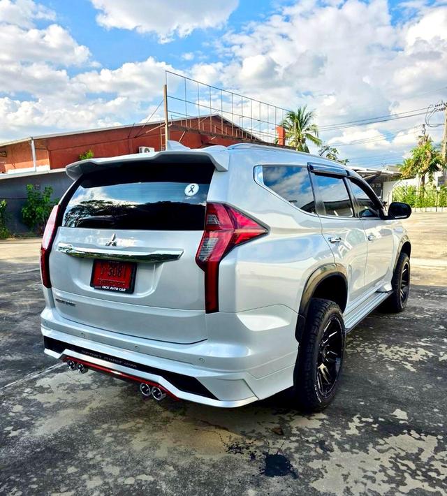 MITSUBISHI PAJERO SPORT 2.4 GT PREMIUM 2WD AT สีขาว ปี 2020 ไมล์ 79,000กม.