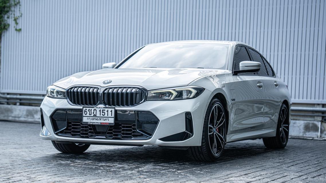 BMW 330e M-Sport 2023 สีขาว รถสวย มี BSI และ Warranty เหลือถึงปี 17042028