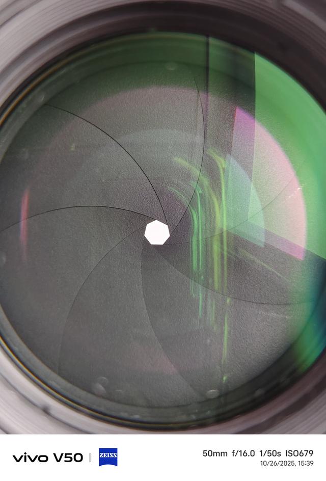 Nikon micro nikkor 105mm f 2.8 AI-S  7