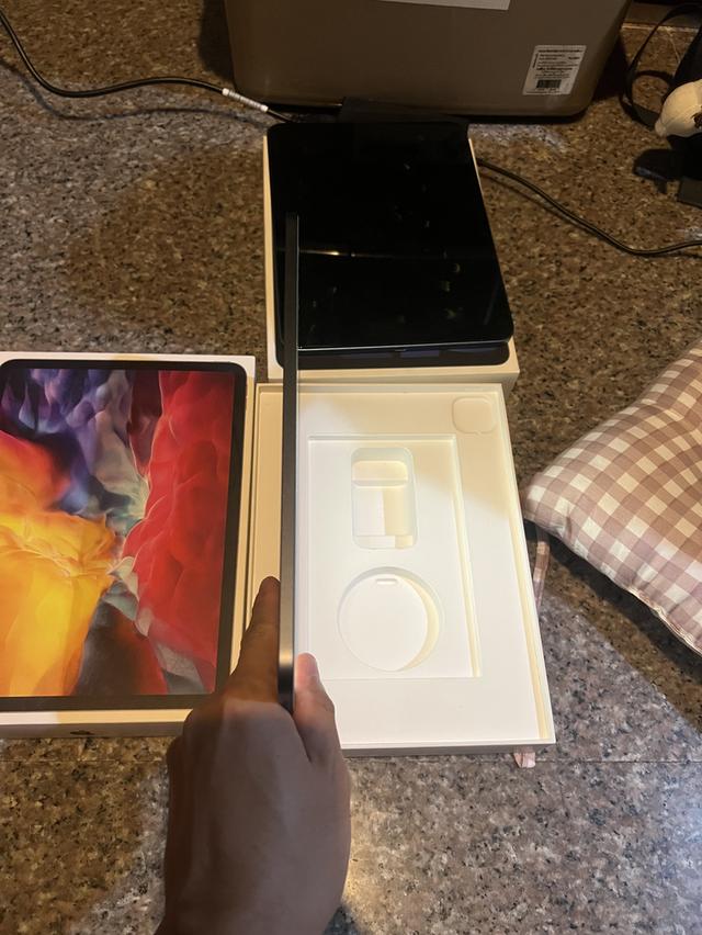 ขายiPadPro11นิ้วสีดำ256กิ๊กสูนTrueมีกล่องไร้รอยตกใช้งานดีถูกๆ รูปที่ 5