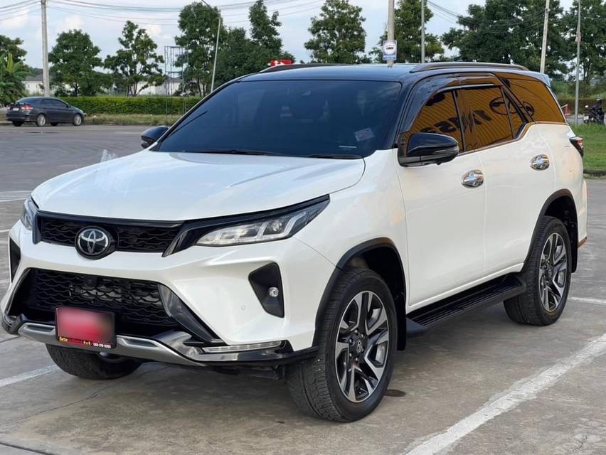 TOYOTA FORTUNER LEGENDER 2.8 AT 4WD ปี 2020