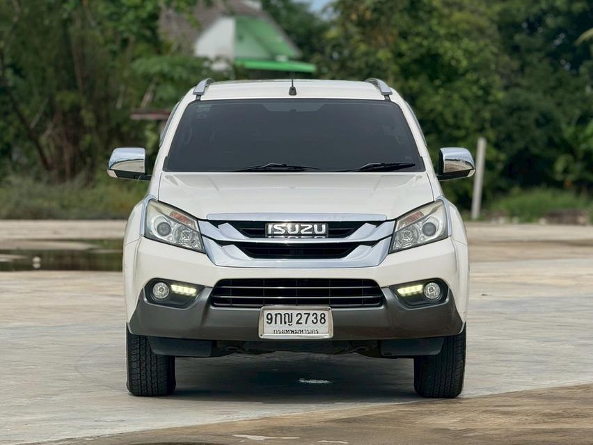 ISUZU MUX Y 14 Wagon 4dr 7st Auto 5sp RWD 2.5DCT(VGS,DVD) สีขาว ออโต้