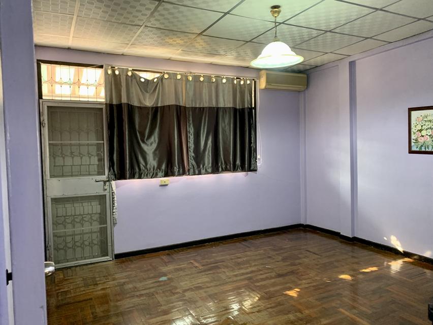 ขายทาวน์เฮ้าส์2ชั้น หมู่บ้านพระปิ่น3 อ.บางใหญ่ ทำเลดี แหล่งชุมชน สภาพดี บ้านสวยสะอาด สิ่งแวดล้อมดี เจ้าของขายเอง 13