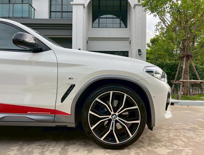 BMW X4 xDrive20d M Performance Edition  สีขาว Alpine White  ปี21 ดีเซล  10