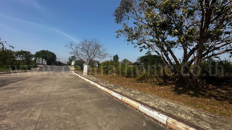 ที่ดินเปล่า ถมแล้ว 106.7 ตร.วา หมู่บ้าน การ์เด้นลากูน่า - ฉะเชิงเทรา ถนนเมน ติดทะเลสาบ 2