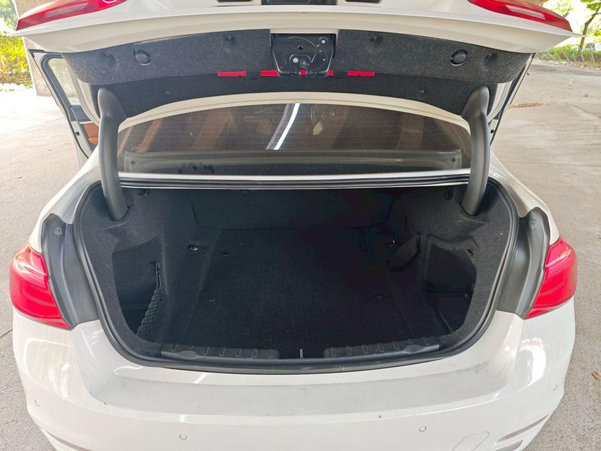 🚗 BMW 320i Luxury F30 AT ปี 2018 รูปที่ 20