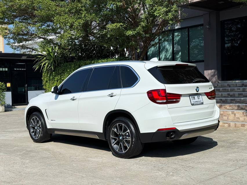 2016 BMW X5 25D รถออกศูนย์ BMW THAILAND รถวิ่งน้อย สภาพสมบูรณ์ เข้าศูนย์ทุกระยะ ไม่เคยมีอุบัติเหตุครับ 6