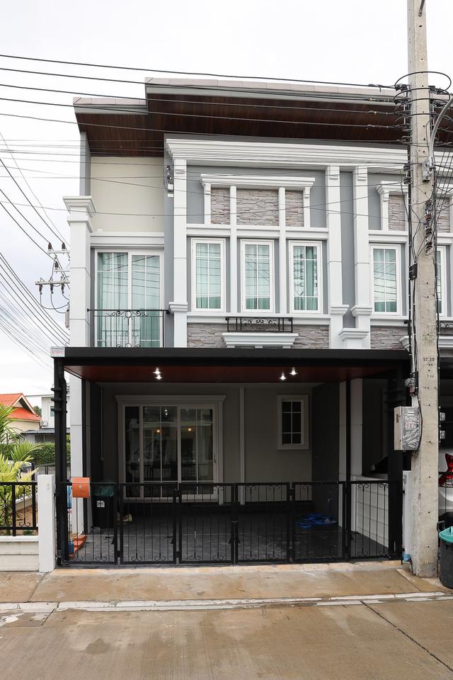 ให้เช่าทาวโฮม แยกรวมโชค 4 ห้องนอน 3 ห้องน้ำ 1