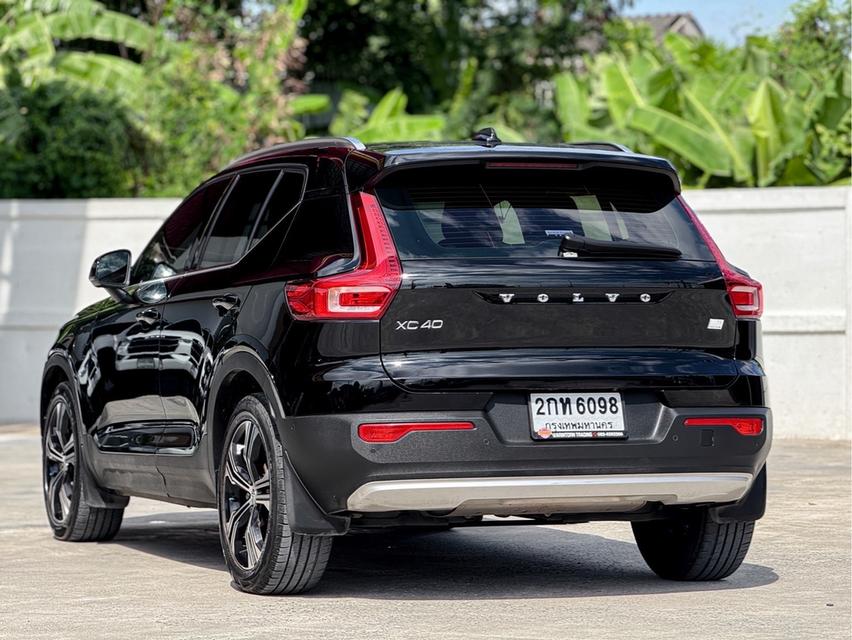 รหัสรถ WRT6098 2021 จด 2022 VOLVO XC40 Recharge T5 Inscription รูปที่ 2