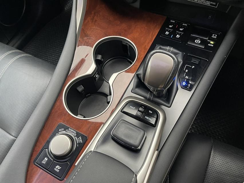 LEXUS  RX450h Premium HYBRID ปี 18 เบนซิล + ไฮบริด รถมือเดียว ป้ายแดง ไม่เคยทำสี จอดในร่มตลอด  11