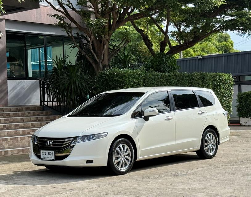 2013 HONDA ODYSSEY 2.4 AUTO รถมือเดียวออกป้ายแดง รถวิ่งน้อยเพียง 110,000 กม เข้าศูนย์ตามระยะ รถไม่เคยมีอุบัติเหตุครับ รูปที่ 3