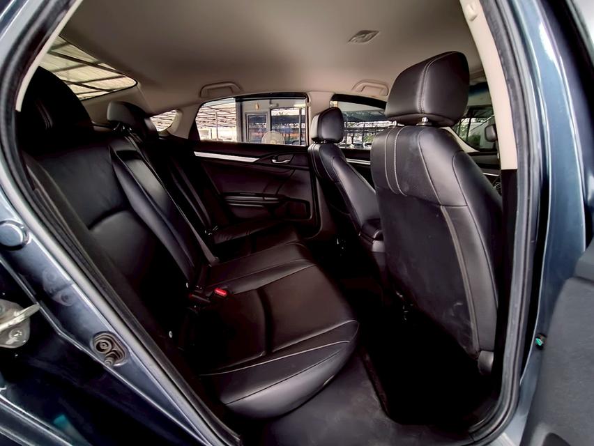 🚗HONDA CIVIC FC 1.8 EL ปี 2016🚗 เคดิตดีฟรีดาวน์ 17