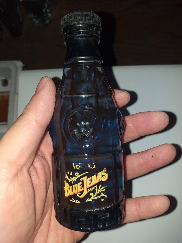 น้ำหอมแท้ราคาคุยกันได้ Versace blue jeans edt 75ml 