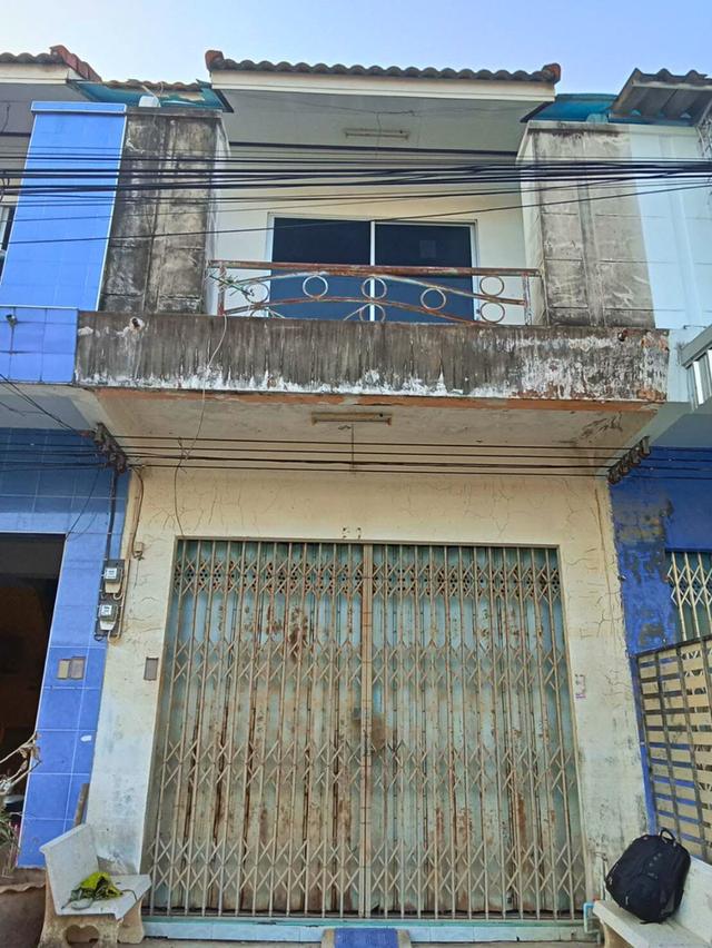 บ้านทาวน์เฮ้าส์ มือสอง 2 ชั้น บ้านเลขที่ 13 โชคสมาน 5 ซอย 18 ใกล้ รพ.หาดใหญ่ 1.6 ลบ. 1