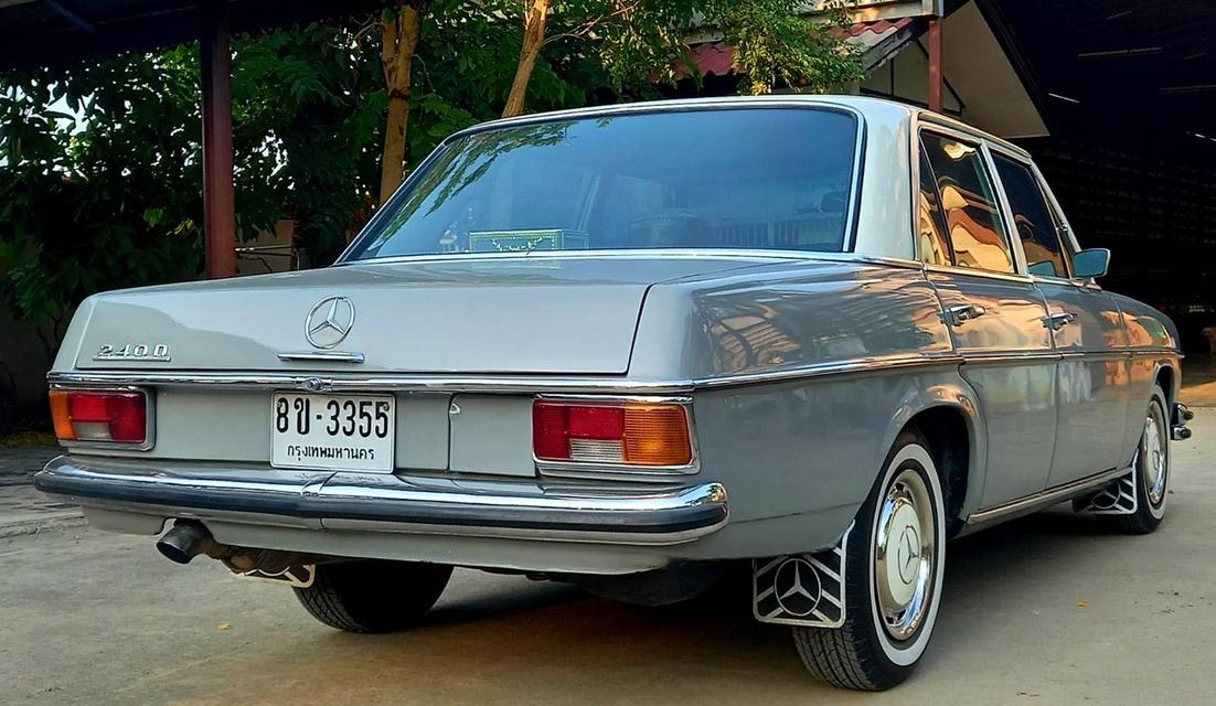 ขายรถ Benz-/8 -w114 รุ่นหน้าเล็ก กระจกหูช้าง พวงมาลัยงา 8