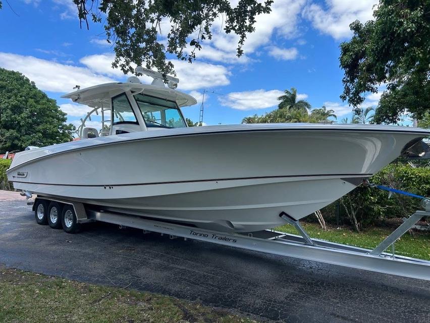 ขายเรือเร็ว Boston Whaler Outrage 370 ปี 2013 4