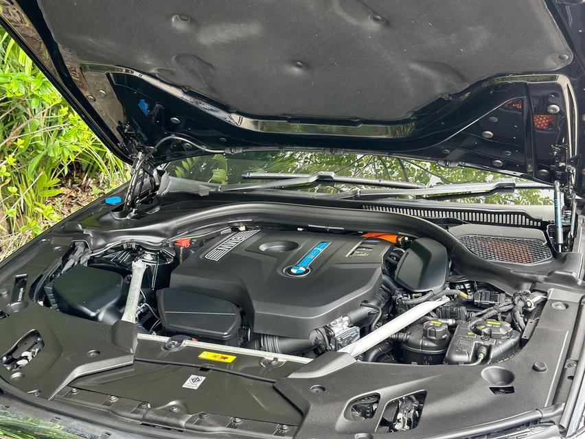 รหัสรถ PAT965 BMW 530e Elite (G30) สีดำ ปี2019 15
